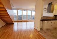 FERNBLICK, DACHGESCHOSS, 102 m2 Maisonette, 3 Zimmer, Komplettküche, Wannenbad, Parketten, Innstraße