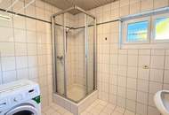 Großzügiges Wohnhaus mit zwei Wohneinheiten – ideal für Familien oder Mehrgenerationen mit Garten und mehreren Stellplätzen