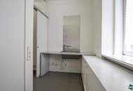 Altbau-Chic, Neubau-Komfort: 6 Zimmer und Panoramaausblick