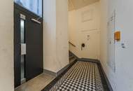 Lichtdurchflutetes Repräsentatives Büro: Gründerzeit-Charme an der Staatsoper