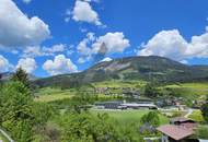 Neubau: Tiroler Chalets mit Blick in die Bergwelt