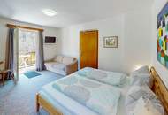 Traditionelles Haus mit mehreren Einheiten in Pfunds zu verkaufen!