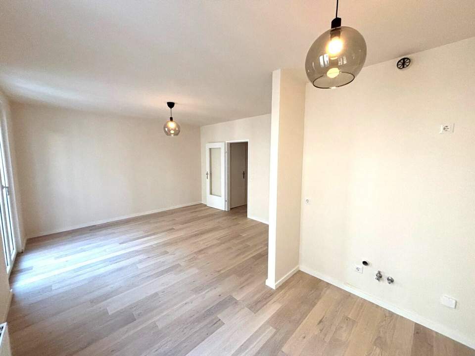 TIPTOP LAGE - ERSTBEZUG mit neuer Küche - gut geplante Singlewohnung