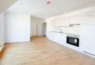 WUNDERSCHÖNE DACHGESCHOSSWOHNUNG *INKL. EINBAUKÜCHE* - SOFORT BEZIEHBAR -