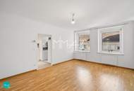RUHIG I ZENTRAL I SOFORT BEZIEHBAR. Helle 2-Zimmer Wohnung mit sehr großem Gemeinschaftsgarten. MOVE IN + ENJOY