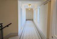 Wendeltreppe und Galerie