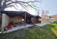 Wohn- &amp; Geschäftshaus mit Potential | U-Bahnnähe | großer Garten und Innenhof mit Parkplätzen