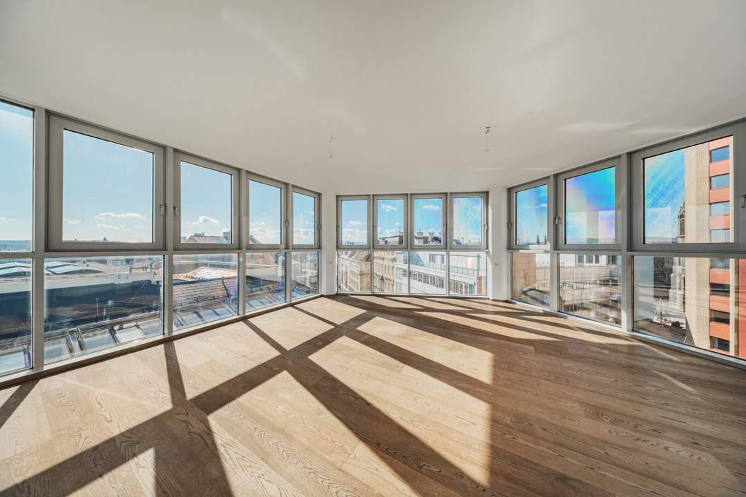 PANORAMA-Ebene über der Stadt! Dachgeschoß-Maisonette mit privater Außenfläche