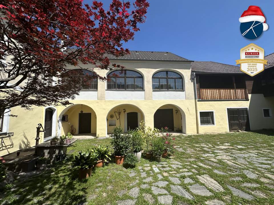 Großzügiges Haus mit Potenzial in guter Lage von Furth bei Göttweig