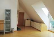 NÄHE U1 - EXKLUSIVES DACHGESCHOSSAPARTMENT MIT BALKON