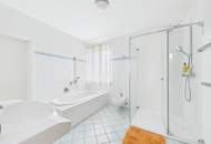 WILHERING: Perfekt aufgeteiltes Wohnhaus mit XL- Garage, Pool auf einem hervorragenden Grundstück mit ca. 1.069m²