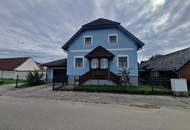 SOLIDES WOHNHAUS MIT EHEMALIGEM SOMMERHAUS, HERRLICHER TERRASSE UND POOL IN TRAUMHAFTER RUHELAGE