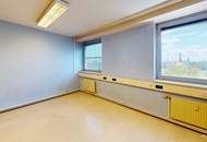 Großzügige Büro-/Praxisräume im 5. OG mit guter Raumaufteilung