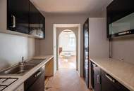 ++Q18++ Renovation-needed 3-room old building flat, lots of potential