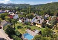 Mehrgenerationenhaus | vier Grundstücke, ca. 2.117 m² Grund, Pool, Sauna, zwei Garagen & großer Garten im Wienerwald