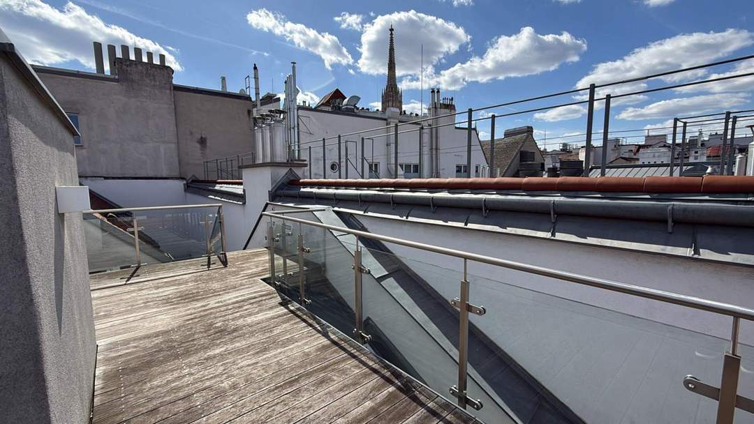 Exklusives Dachgeschoß-Juwel in der Bäckerstraße