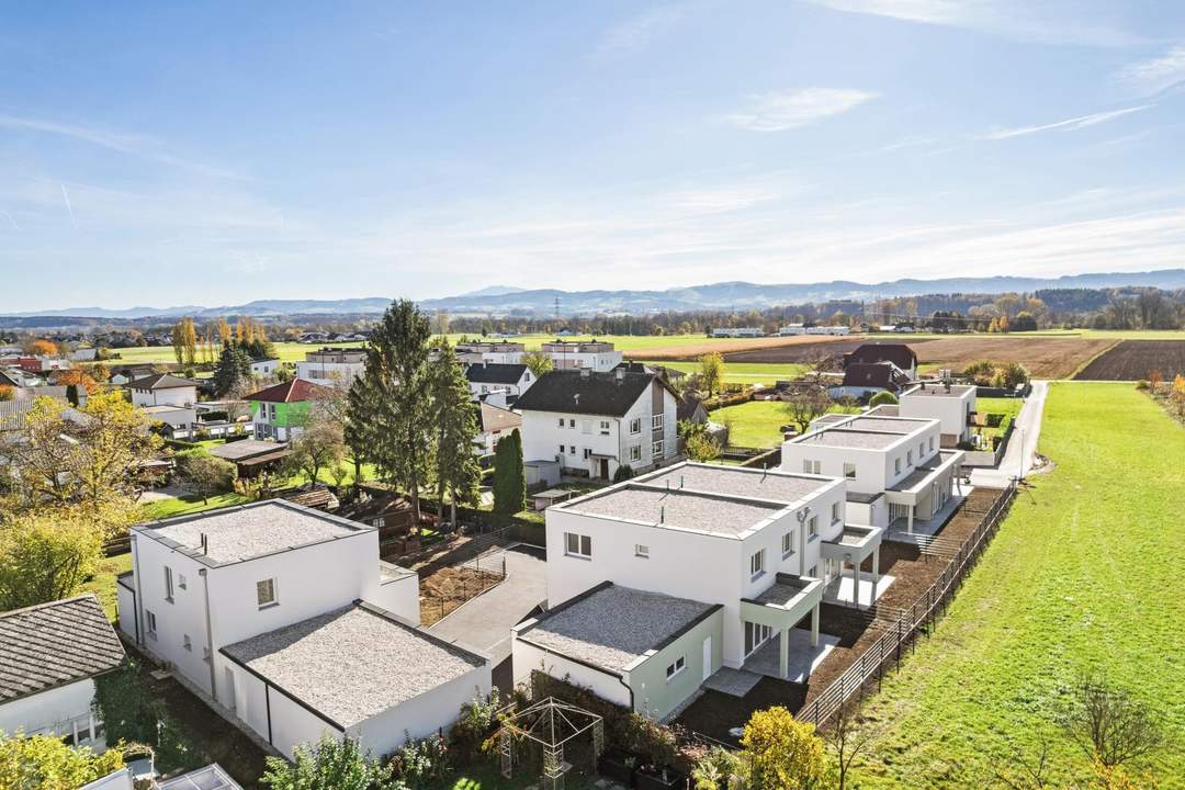 Erstbezug: Exklusive Doppelhaushälfte mit Terrasse &amp; großer Doppelgarage – Top 4