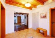 Exklusives Wohnhaus mit Indoorpool und Aussicht und LIFT , 3200 Grundstück NEUER TOPPREIS