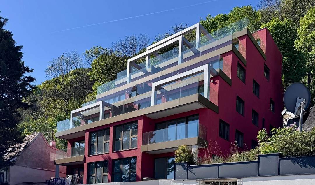 Traumhafter Donau-Blick – Moderne 2-Zimmer-Wohnung mit großer Terrasse (Provisionsfrei)