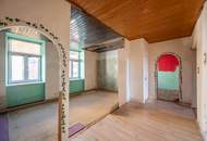 ++NEU++ sanierungsbedürftige 3-Zimmer Altbau-Wohnung - gut adaptierbarer Grundriss