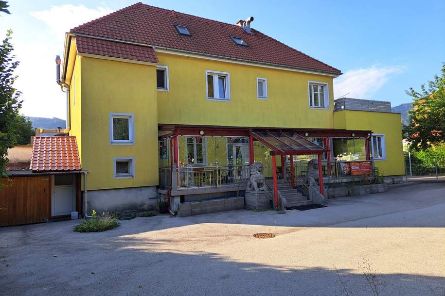 Interessante Immobilie mit Restaurant plus 2 Wohnungen und 18 eigenen Parkplätzen im Frequenzlage, Gewerbeobjekt-kauf, 8600 Bruck-Mürzzuschlag