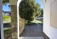 Bungalow mit Garten, Garage und Ausblick