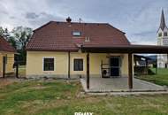 Teilsaniertes Einfamilienhaus mit großem Grundstück in ruhiger Lage