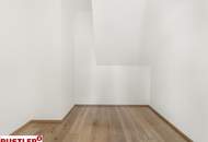 DACHGESCHOSSTRAUM IN TOP-CITYLAGE | PIVATER LIFTAUSSTIEG | FERNBLICK AUS DEM WHIRPOOL GENIEßEN