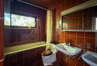 In MAUER uneinsichtiges Gartenparadies