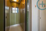 Helle 2-Zimmer-Wohnung mit Loggia und Potenzial