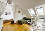 Ruhige 2 Zimmer DG-Galerie-Wohnung mit Küche in bester Zentrumslage