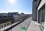 Ihre Mieter werden sich freuen - Helle DG-Wohnung mit großer Südterrasse und Küche unweit der U-Bahn U1