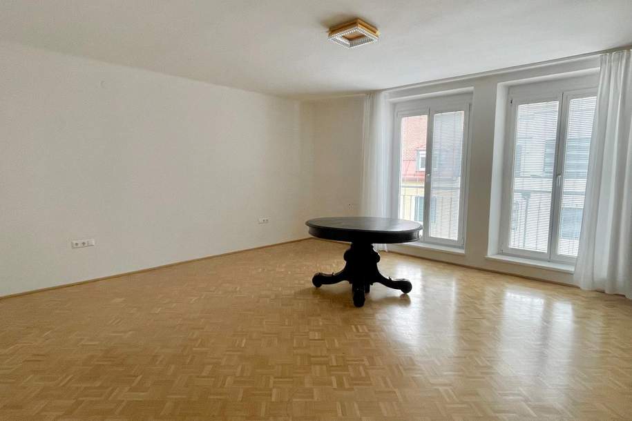 Großzügige, freundliche Mietwohnung mit Balkon und Loggia in Nähe der Innenstadt, Wohnung-miete, 1.479,19,€, 9020 Klagenfurt(Stadt)