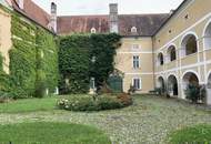 WOHNEN IM SCHLOSS mit idyllischem Parkblick, einem Pferdeparadies und traumhafter Umgebung