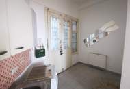 1 Zimmer Wohnungen, 2 Stück im gleichen Haus und Stock, zum sanieren.