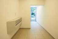 2-Zimmer mit Loggia| sanierter Altbau!