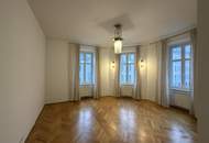 Modernisierte Altbauwhg nähe AKH // Modernized apartment near AKH //
