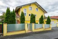 GARTENPARADIES für die ganze Familie mit Schwimmteich und 4 Garagen