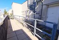 TERRASSENHIT, UNBEFRISTET, 84 m2 Dachgeschoß mit 64 m2 Terrasse, Wohnküche, 2 Zimmer, Wannenbad, Parketten, Fernblick, Holbeingasse