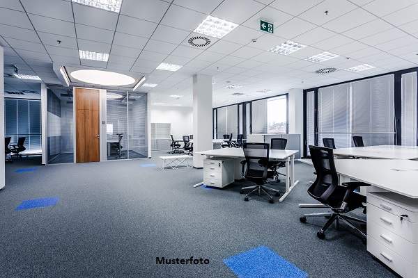 Büro- und Geschäftshaus Bj. 1999 mit 14 Stellplätzen