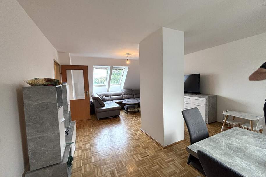 Urbanes Wohnen in zentraler Lage - grüner Innenhof - schöner und praktischer Schnitt - Dachgeschoss - erstklassige Infrastruktur!, Wohnung-miete, 638,73,€, 4020 Linz(Stadt)