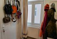 Renovierte, voll möblierte Altbauwohnung ab sofort direkt vom Eigentümer bezugsfertig