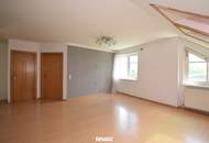 Zweifamilienhaus mit großem Grund in Neumarkt, Bezirk Melk