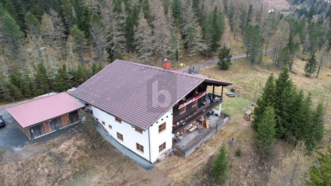 GASTHAUS/PENSION DIREKT NEBEN DER PISTE