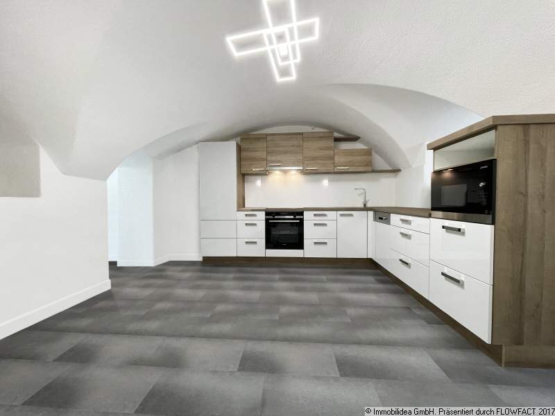 Liebevoll renovierte Wohnung im Zentrum von Axams.