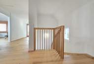 Italienischer Flair am Kulm – ästhetisches Eck-Toskana-Haus mit unverbaubarer Fernsicht in absoluter Ruhelage mit Ganztagssonne.