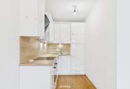 Moderne 2,5-Zimmer-Wohnung mit Balkon und Garagenplatz