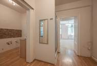 ++NEU++ Sanierungsbedürftige 3-Zimmer Altbauwohnung im Erdgeschoss!