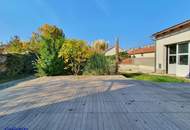 Einfamilienhaus. Familienstützpunkt mit möglichem Zweithaus und Baumhaus.