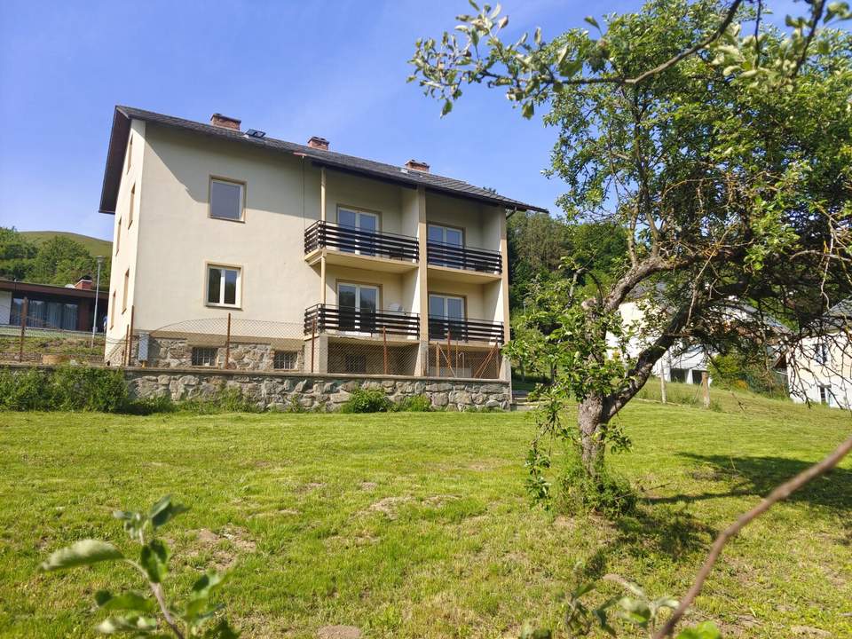 Landhaus mit flexibler Raumstruktur in Aussichtslage - hochwassersicher - 1 Stunde bis Wien